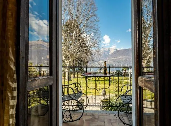 Holiday home Villa Lago Foreground Lakefront Beach Bike&Boat& Scooter Lake Como