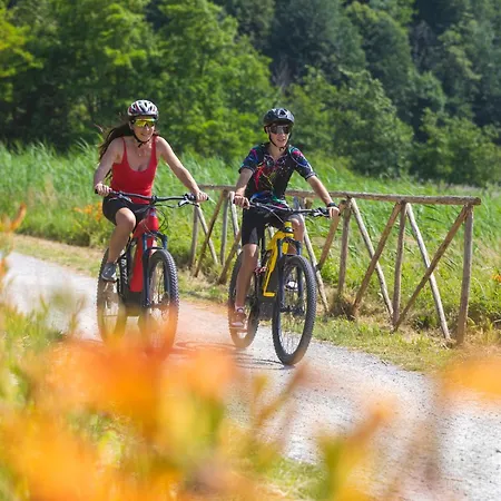 Foreground - Pet Friendly Stay- Garden-parking-lake View- Bike Friendly House Holiday home Colico