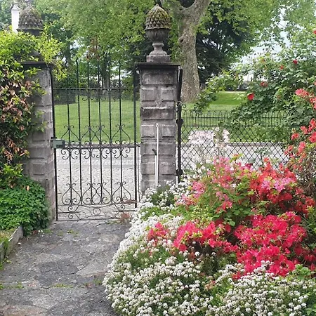 Foregorund Lakeview Winter Retreat Three-bedroom With Balcony Dom wakacyjny *