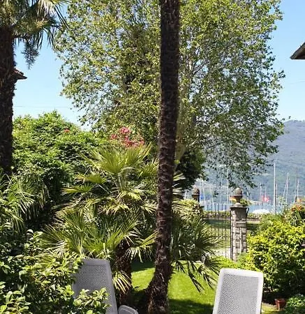 Foregorund Lakeview Winter Retreat Three-bedroom With Balcony Dom wakacyjny *