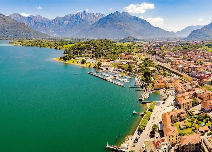 Foreground Lakefront Bike&boat& Scooter *
