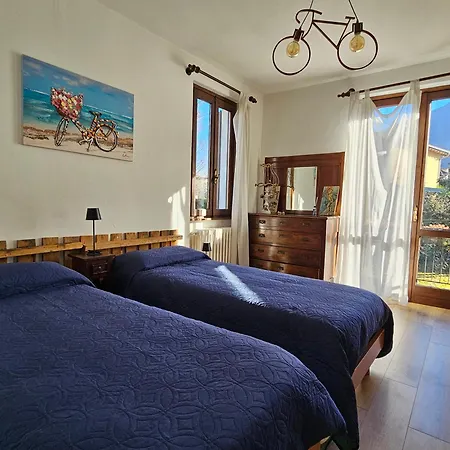 Foregorund Lakeview Winter Retreat Three-bedroom With Balcony Feriehus Colico